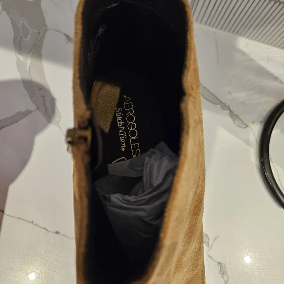 AEROSOLES Tan Suede Ankle Booties 11 W, Brand New - Picture 7 of 8